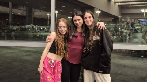 צעדים של גאווה: רקדניות מבית הספר Dance Factor בדרך לניו יורק - חדשות באר יעקב ברמלוד נט
