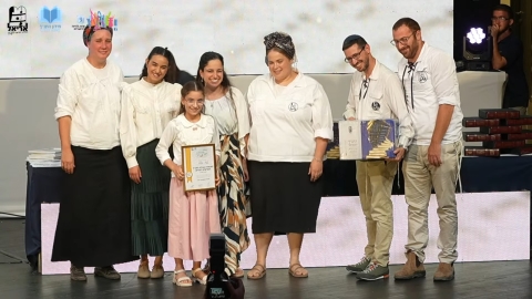 תלמידת בית הספר צופיה זכתה במקום ה-1 בחידון תנ"ך ארצי של תנועת אריאל - חדשות לוד ברמלוד נט