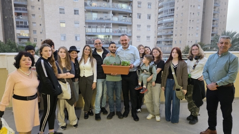 ט״ו בשבט של חיבורים ברמלה: עלייה, קליטה וקהילה במפגש בין-דורי מרגש - חדשות רמלה ברמלוד נט