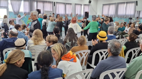 סדר ט״ו בשבט לוותיקים ברמלה: חוגגים טבע, קהילה והתחדשות - חדשות רמלה ברמלוד נט