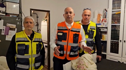 נס גדול בדרום לוד: שברי יירוט חדרו לתקרת בית – דקות אחרי שהילדים יצאו מהמקלחת - חדשות לוד ברמלוד נט